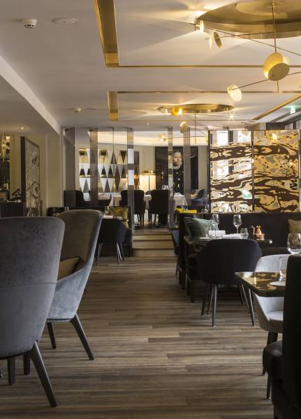 Rénovation complète d'un restaurant par un architecte d'intérieur parisien